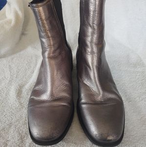 Kenneth Cole Reaction boots women's size 9